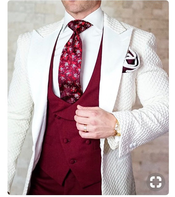 New Design 2018 Elegant Brand Slim Fit Smoking Suit Men Costume 3 Pieces Homme White Prom Tuxedo Groom Suits For Men Wedding