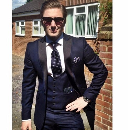 Elegant Designs 2018 Casual Business Beige Mens Suits 3 Pieces Formal Dress Men Suit Set Men Wedding Suit For Men Groom Tuxedos