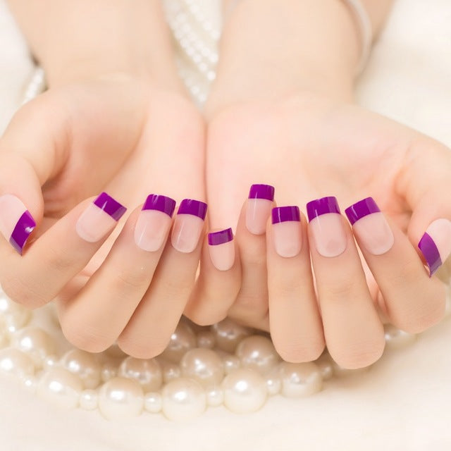 Hot Sale Charming Red Shining Fake Nails 20-24 PCS  Elegant False Nails Short Oval Smooth Full Cover Nail Tips for Wedding Bride