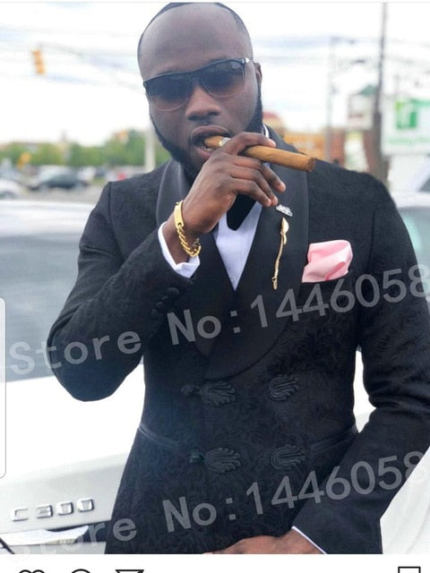 2019 Elegant Black Velvet Gold Flower Double Breasted Groom Tuxedo For Men Wedding/Prom Suits Mens Suits With Pants Bridegroom