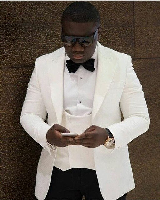 Men Wedding Suits 2019 Elegant Real 3 Pieces Slim Fit Groomsmen Velvet Lapel White Paisley Groom Party Suits Mens Wedding Tuxedo